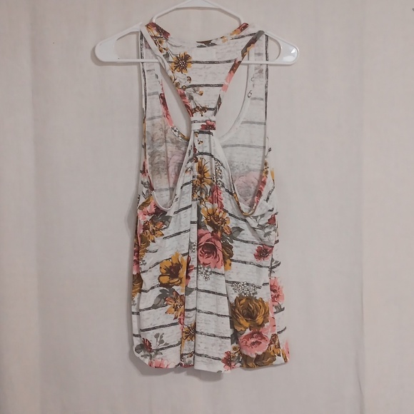 24/7 Maurices Gray Stripe Floral Racerback Tank Size Large - Picture 4 of 4